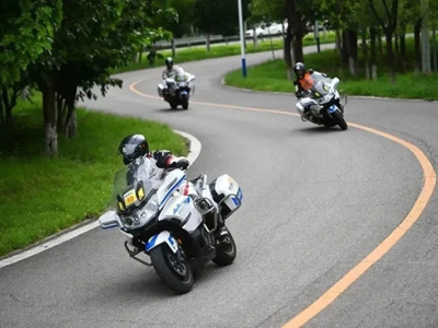 東方時尚摩托車駕照考試條件有哪些呢？