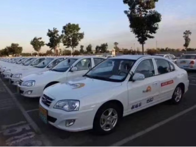 不聽汽車教練言，考駕照掛科在眼前