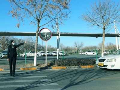 開自動擋，出現(xiàn)這3種情況一定停車