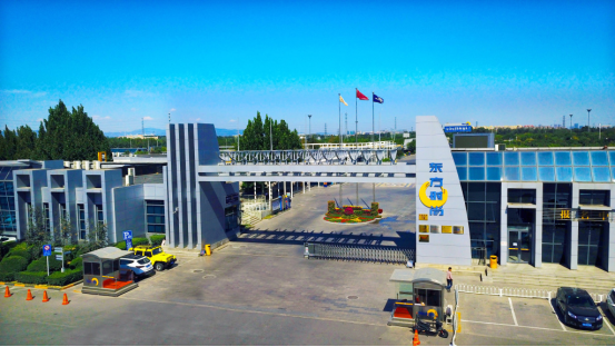 「東方時尚駕校」