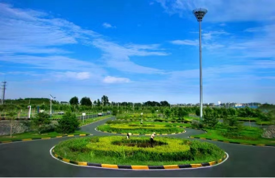 「東方時尚駕校」