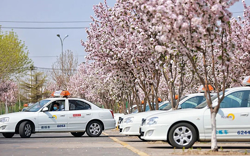 東方時尚教練教你科三最笨最快通過方法